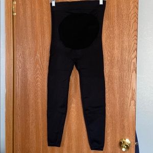 Black Maternity Leggings with Bump Area Blanqi?